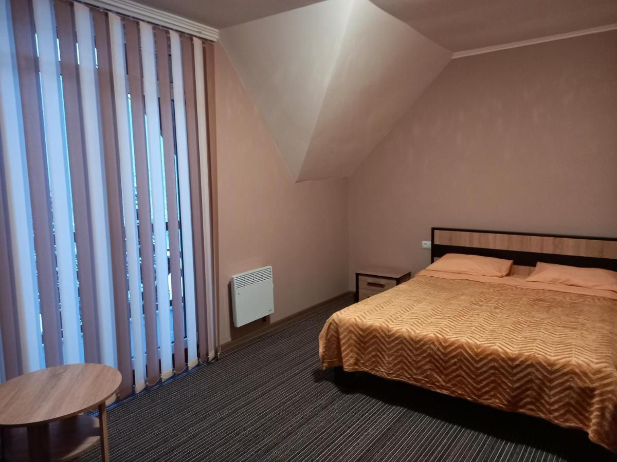 На Березі Черемошу Verkhovyna Extérieur photo