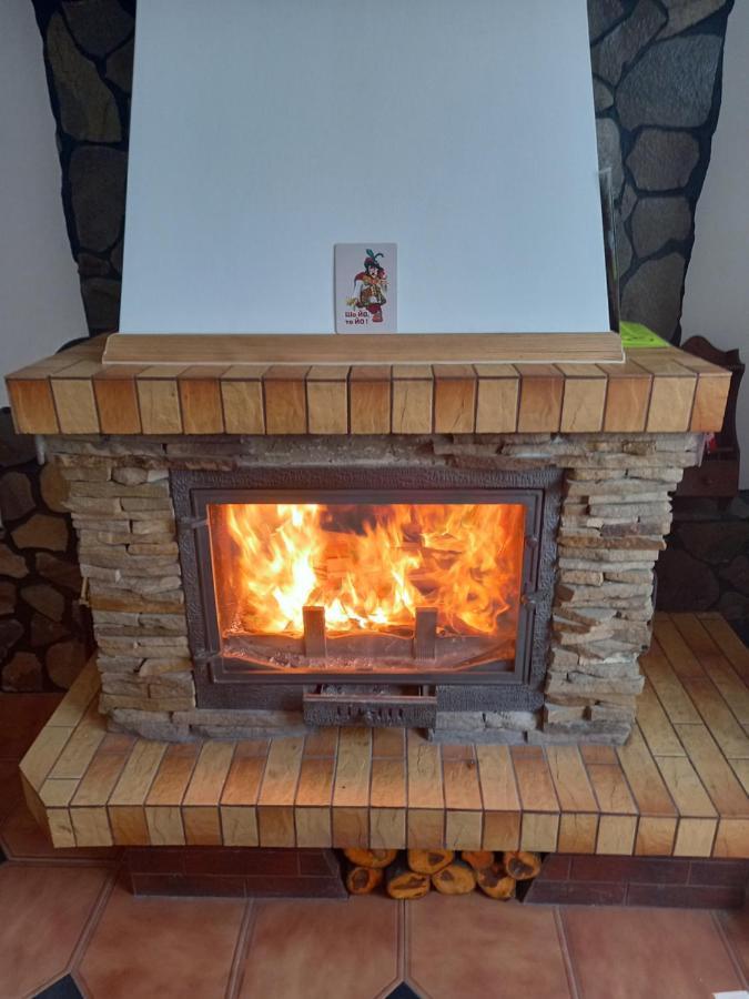На Березі Черемошу Verkhovyna Extérieur photo